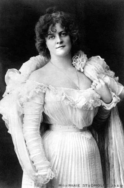 Marie Studholme, Engelse actrice door William and Daniel Downey