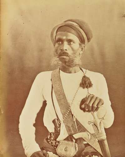 [Portret van een Sikh-strijder]. door Willoughby Wallace Hooper