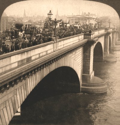 London Bridge, Londen, Engeland, 1901 door Works and Sun Sculpture Studios