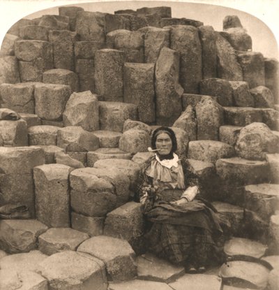 De Wensstoel, Giants Causeway, Ierland, 1897 door Works and Sun Sculpture Studios