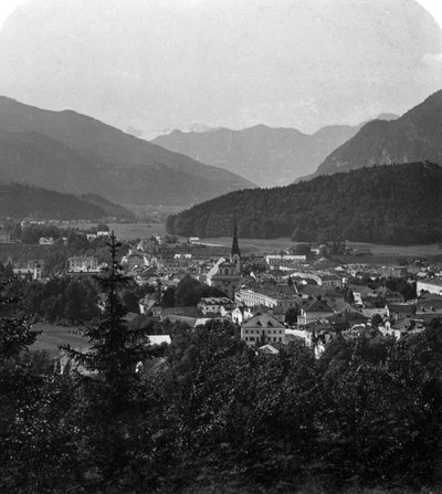 Bad Ischl, aan de voet van de Hoher Dachstein, Salzkammergut, Oostenrijk, ca. 1900s door Wurthle and Sons