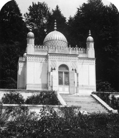De Moorse kiosk in het Linderhof-paleis, Beieren, Duitsland door Wurthle and Sons