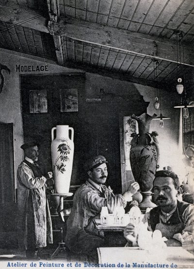 Fabricage van Delphin Massier kunstkeramiek in Vallauris door Georg Carl Heinrich Dollmann