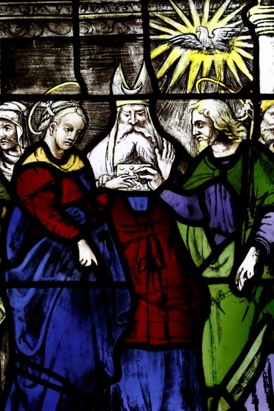 Museum van de Kathedraal van Milaan. Glas-in-loodraam. Huwelijk van de Maagd met Jozef. 16e eeuw. Italië. door . .