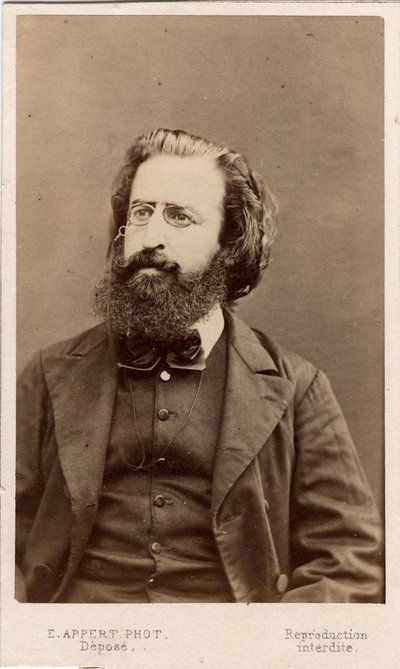 Parijse Commune (1871): portret van Theophile Ferre (1846-1871) lid van de Commune. Fotografie Appert. Afm. 10,5X6,3 cm door Frederick (attr. to) Barnard