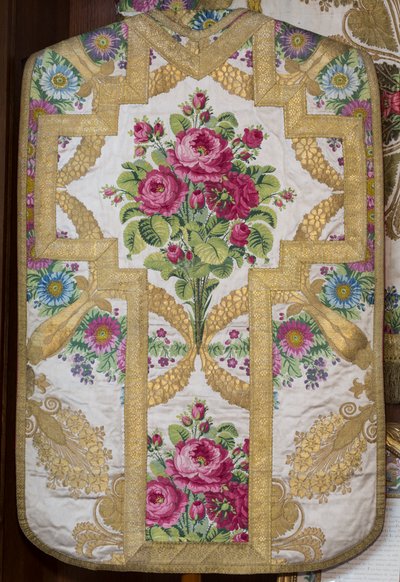 Kazula van een liturgisch ensemble aangeboden door Louis-Philippe 1810 door . .