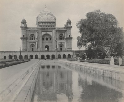 Saftar Jung Graf, Delhi door studio of A. W. A. Plâté Studio (Ceylonese)
