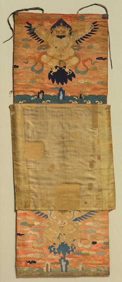 Vajrapani geborduurde berg met Garuda, schilderij 1600s, borduurwerk c. 1300 door the Tenth Black Hat Karmapa Chöying