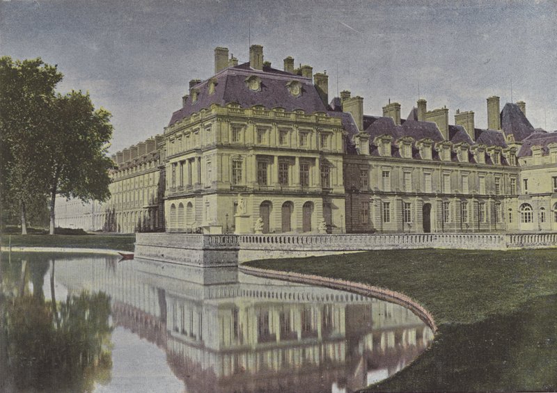 Fontainebleau, Cour de la Fontaine door (after) French Photographer