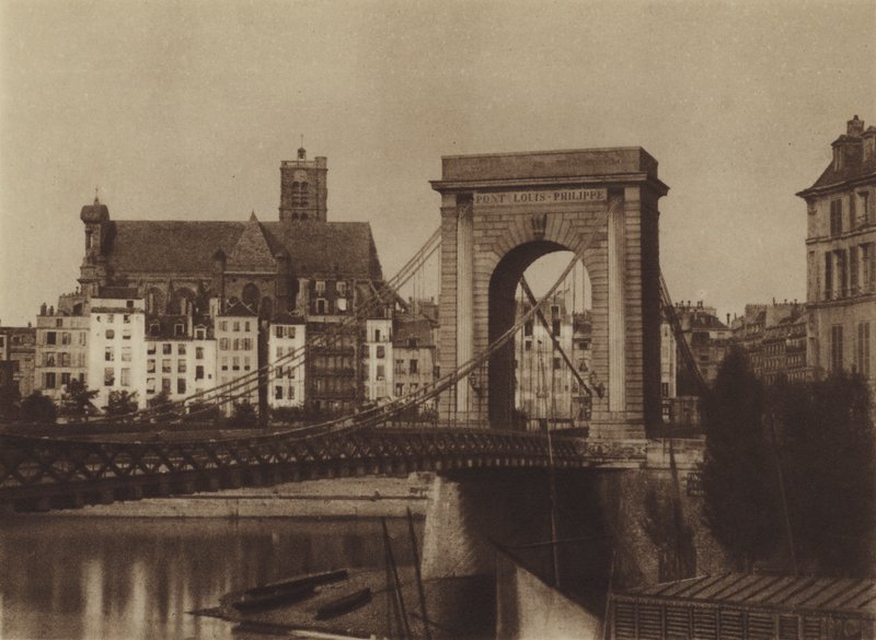 De Pont Louis-Philippe richting de rechteroever door (after) French Photographer