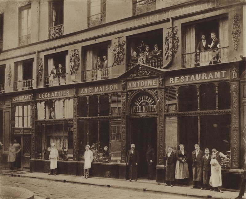 Het restaurant du Pied-de-Mouton, rue Vauvilliers door (after) French Photographer