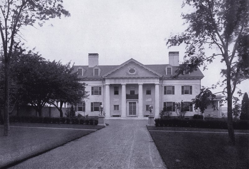 Charles A Platt: Villasera, de oostelijke gevel door American Photographer (after)