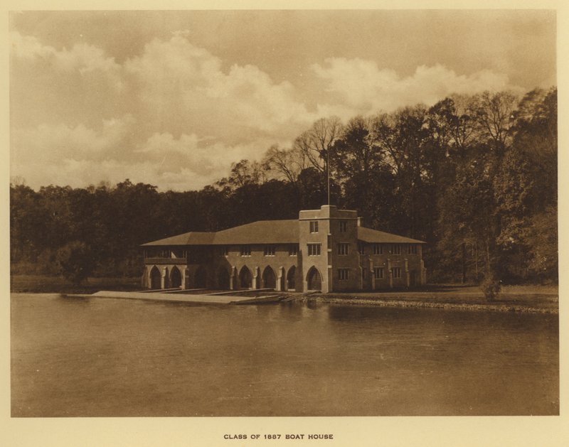 Princeton University: Klasse van 1887 Boot Huis door American Photographer (after)