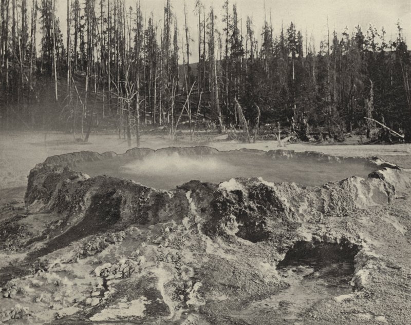 The Punch Bowl, Yellowstone National Park door American Photographer (after)