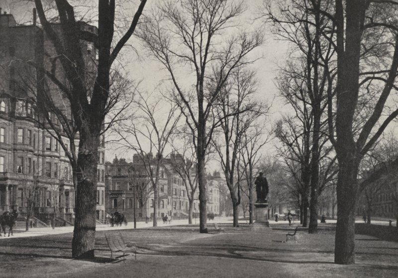 Boston: Commonwealth Avenue (z/w foto) door American Photographer