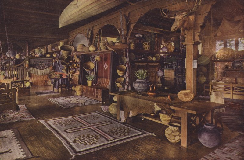 Interieur Indianengebouw, Albuquerque, New Mexico (ingekleurde foto) door American Photographer
