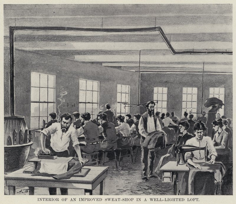 Interieur van een verbeterde sweatshop in een goed verlichte loft door American Photographer
