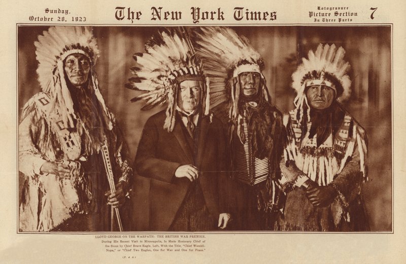 Lloyd George op oorlogspad: de Britse oorlogspremier (z/w foto) door American Photographer