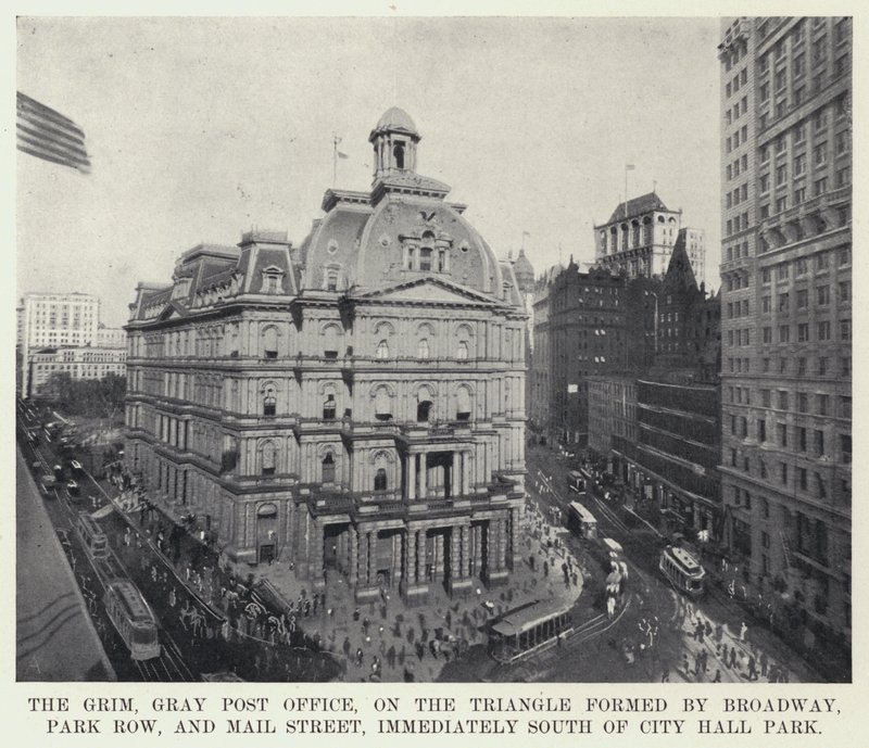 Het grimmige, grijze postkantoor, op de driehoek gevormd door Broadway, Park Row en Mail Street, direct ten zuiden van City Hall Park door American Photographer