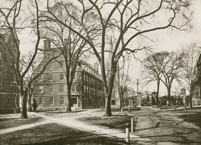 Massachusetts Hall, Harvard University, Cambridge door American School