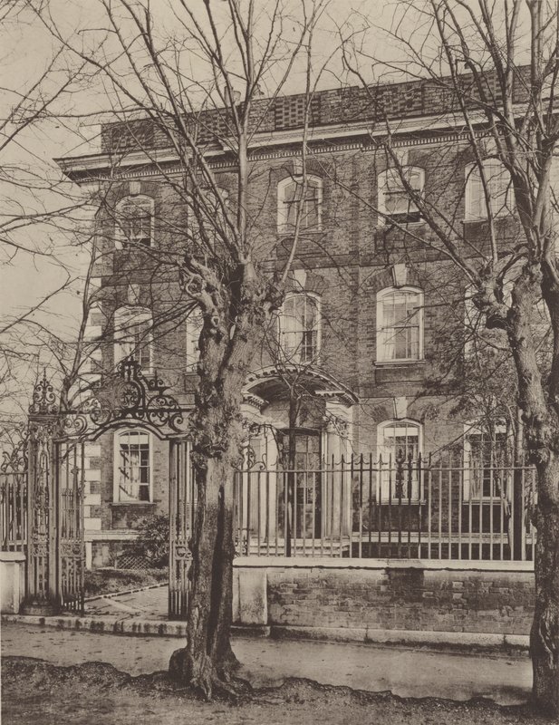 Huis in Rainham, Essex door Charles Latham