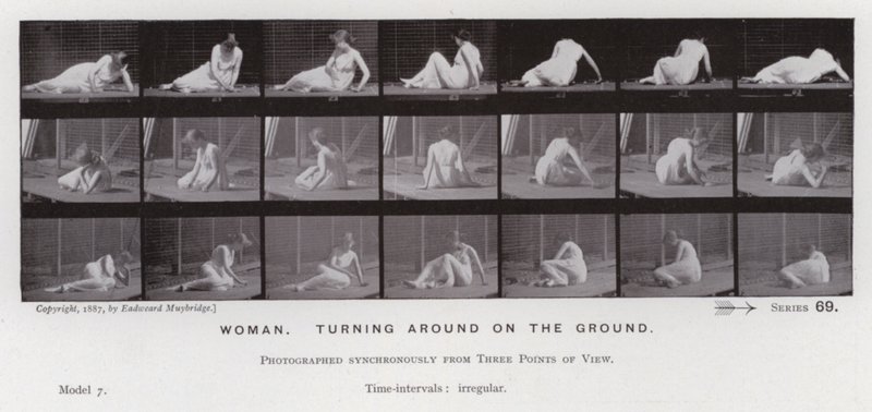De menselijke figuur in beweging: Vrouw, draaien op de grond door Eadweard Muybridge