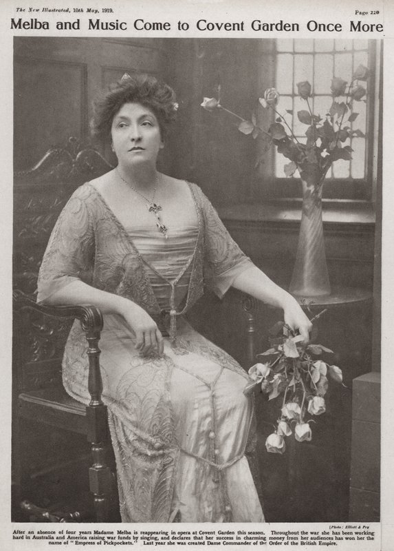 Dame Nellie Melba, Australische operazangeres door Elliott and Fry Photography Studio