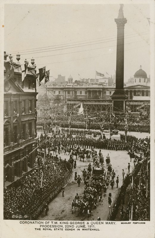 Kroning van hun majesteiten Koning George en Koningin Mary door English Photographer