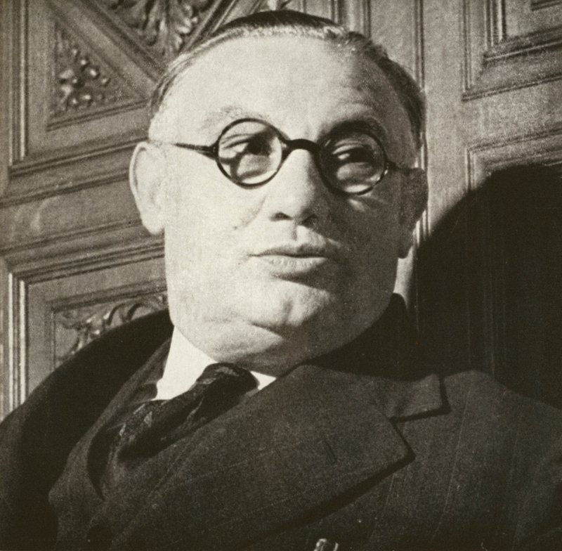 Ernest Bevin, portret, ca. 1940 door English Photographer