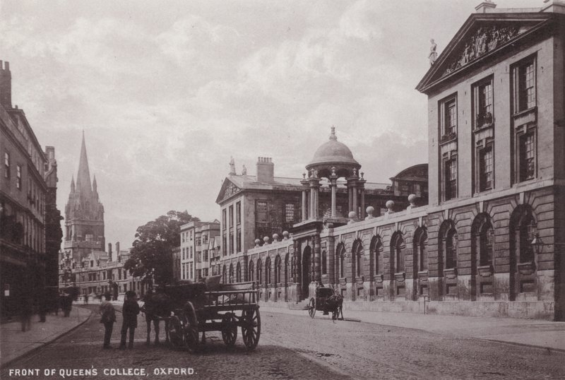 Voorzijde van Queens College, Oxford door English Photographer