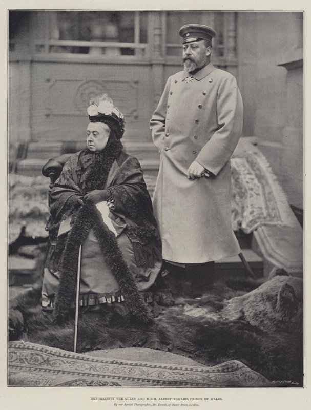 Hare Majesteit de Koningin en ZKH Albert Edward, Prins van Wales door English Photographer
