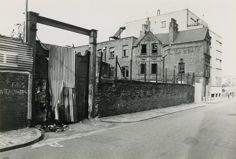 Jack the Ripper: Durward Street door English Photographer