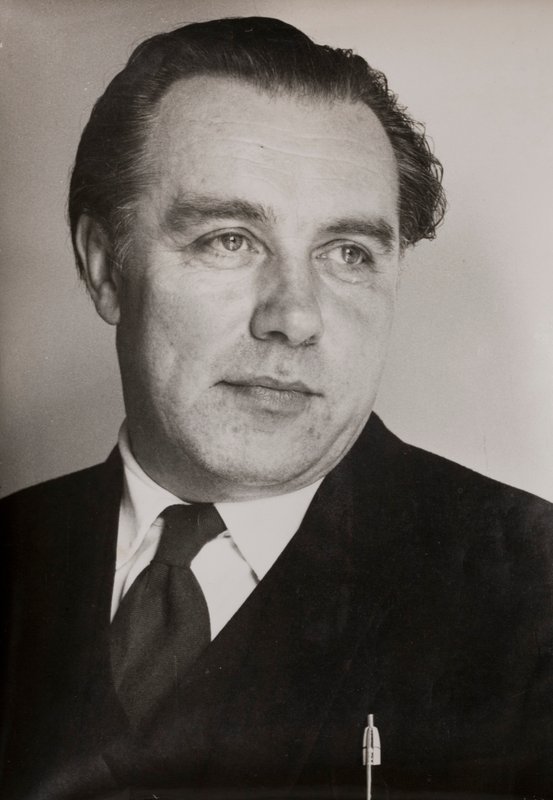 Jerzy Faczynski, Poolse architect die in 1941 als vluchteling naar Groot-Brittannië kwam door English Photographer