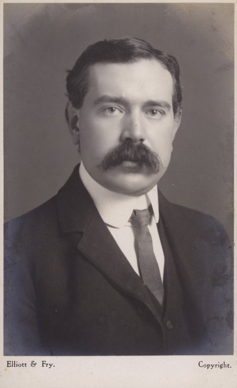 John Ambrose Fleming (1849-1945), Engelse elektrotechnisch ingenieur en natuurkundige door English Photographer