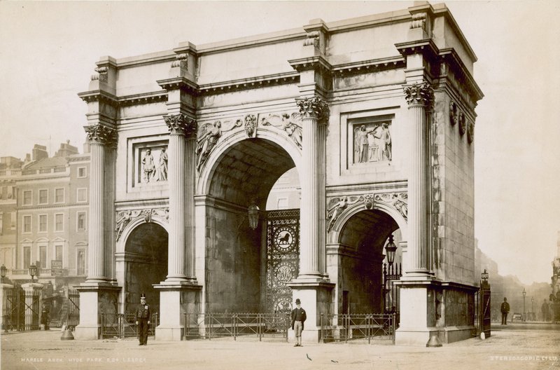 Marble Arch, Oxford Street, Londen door English Photographer