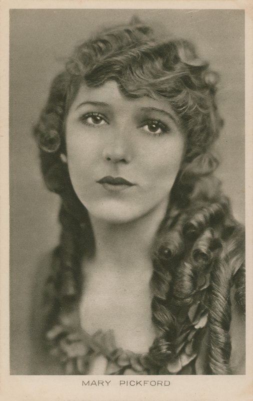 Mary Pickford door English Photographer