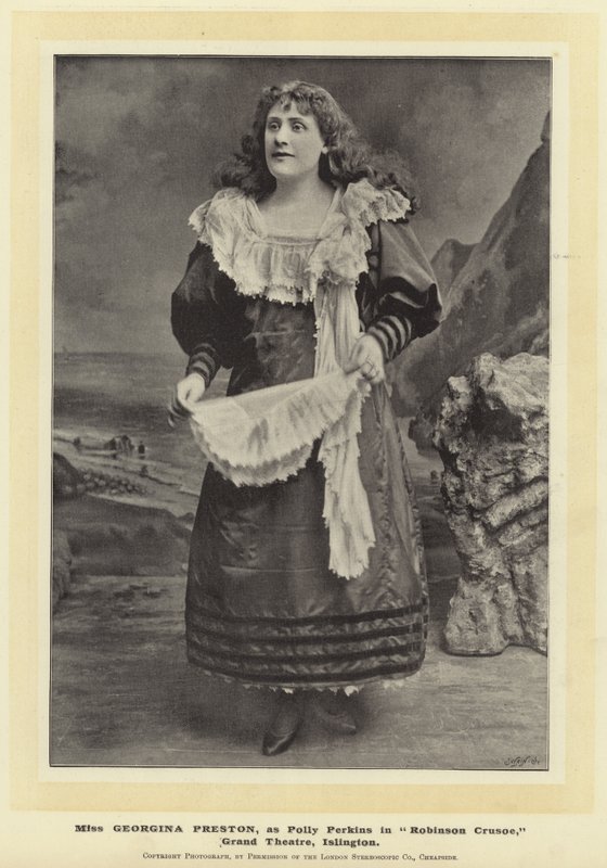 Miss Georgina Preston als Polly Perkins in Robinson Crusoe, Grand Theatre, Islington door English Photographer