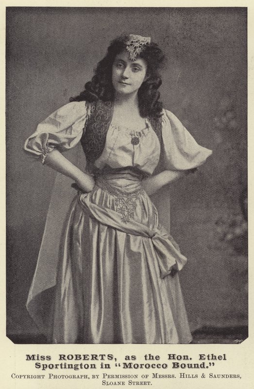 Miss Roberts, als de Hon Ethel Sportington in Morocco Bound door English Photographer