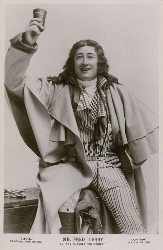 Mr Fred Terry, in De Scharlaken Pimpernel door English Photographer
