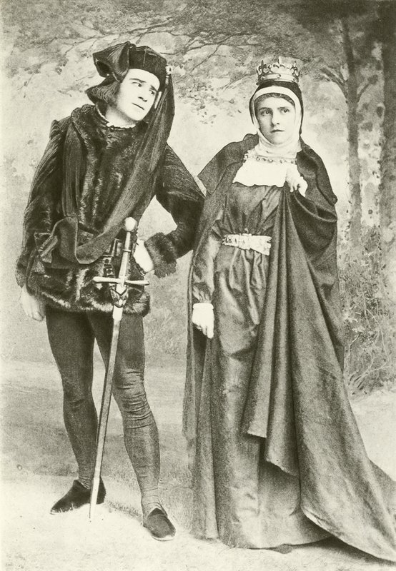 Mr R Mansfield en Miss B Cameron als Richard III en Lady Anne (gravure) door English Photographer