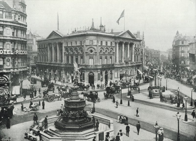 Piccadilly Circus, met de Shaftesbury Memorial Fountain en het London Pavilion door English Photographer