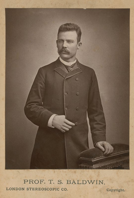 Portret van Professor Thomas Scott Baldwin door English Photographer