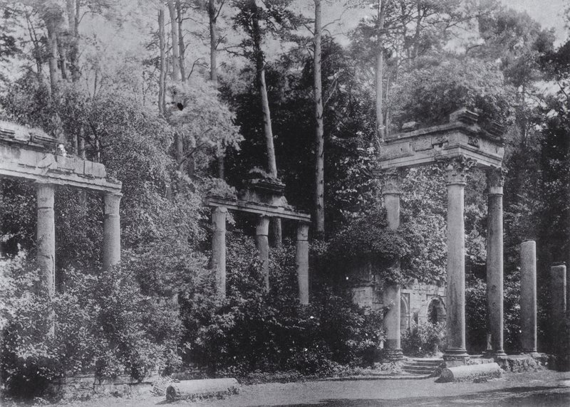 Ruïnes bij Virginia Water, Windsor door English Photographer
