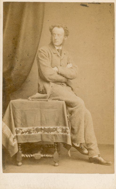 Sir John Everett Millais, kunstenaar door English Photographer
