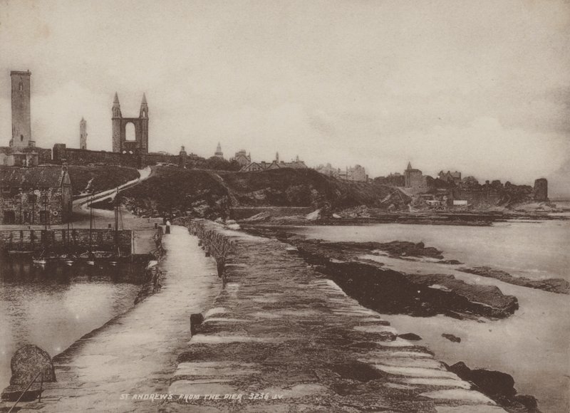 St Andrews vanaf de pier door English Photographer