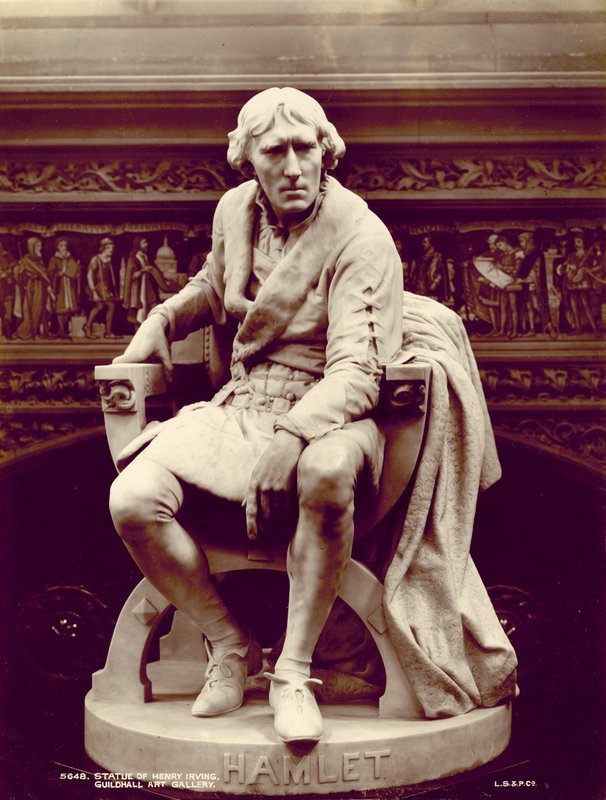 Standbeeld van Henry Irving door English Photographer