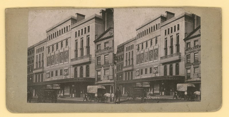 The Alambra Theatre, Londen door English Photographer