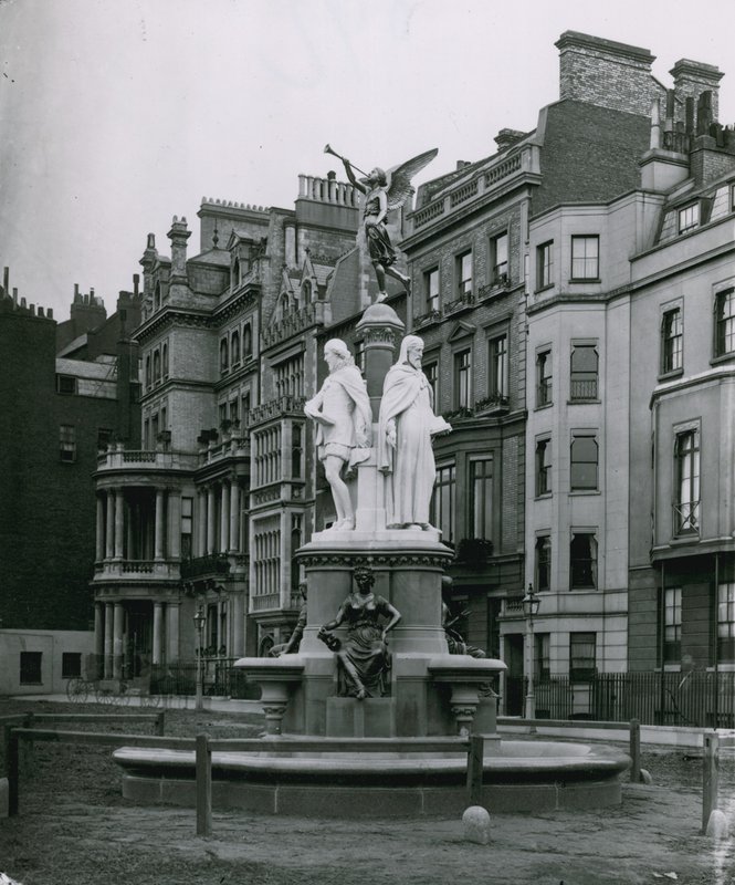 De Brown Fontein, Park Lane, Londen door English Photographer