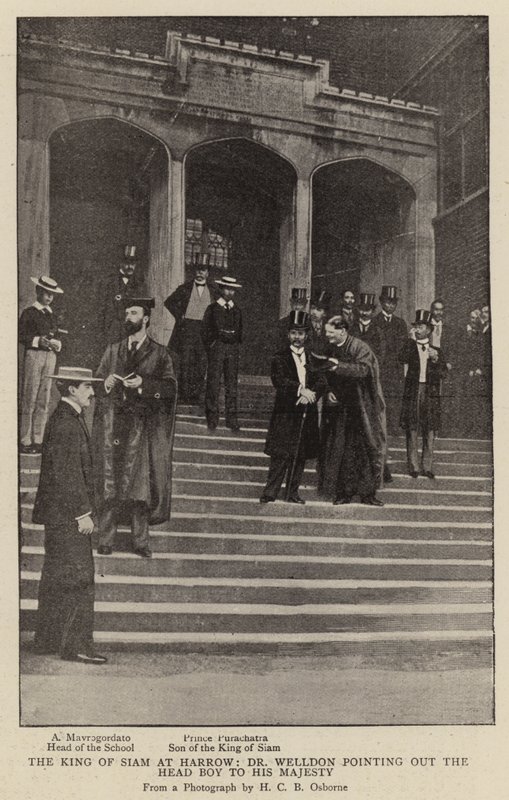 De koning van Siam in Harrow, Dr. Welldon wijst de hoofdjongen aan aan Zijne Majesteit door English Photographer