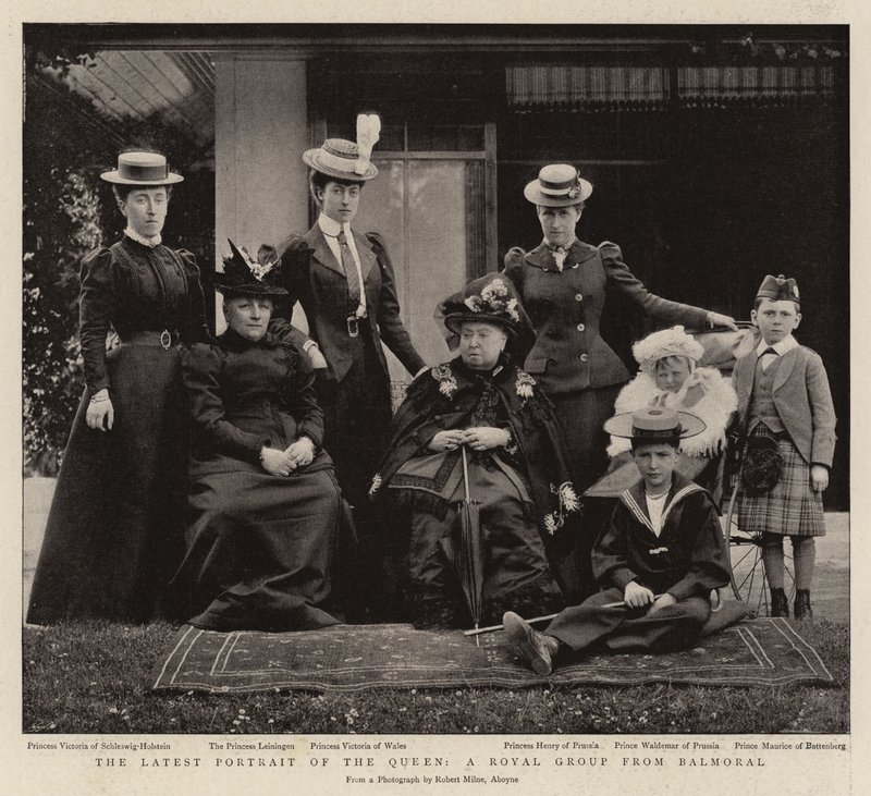 Het nieuwste portret van de koningin, een koninklijke groep uit Balmoral door English Photographer